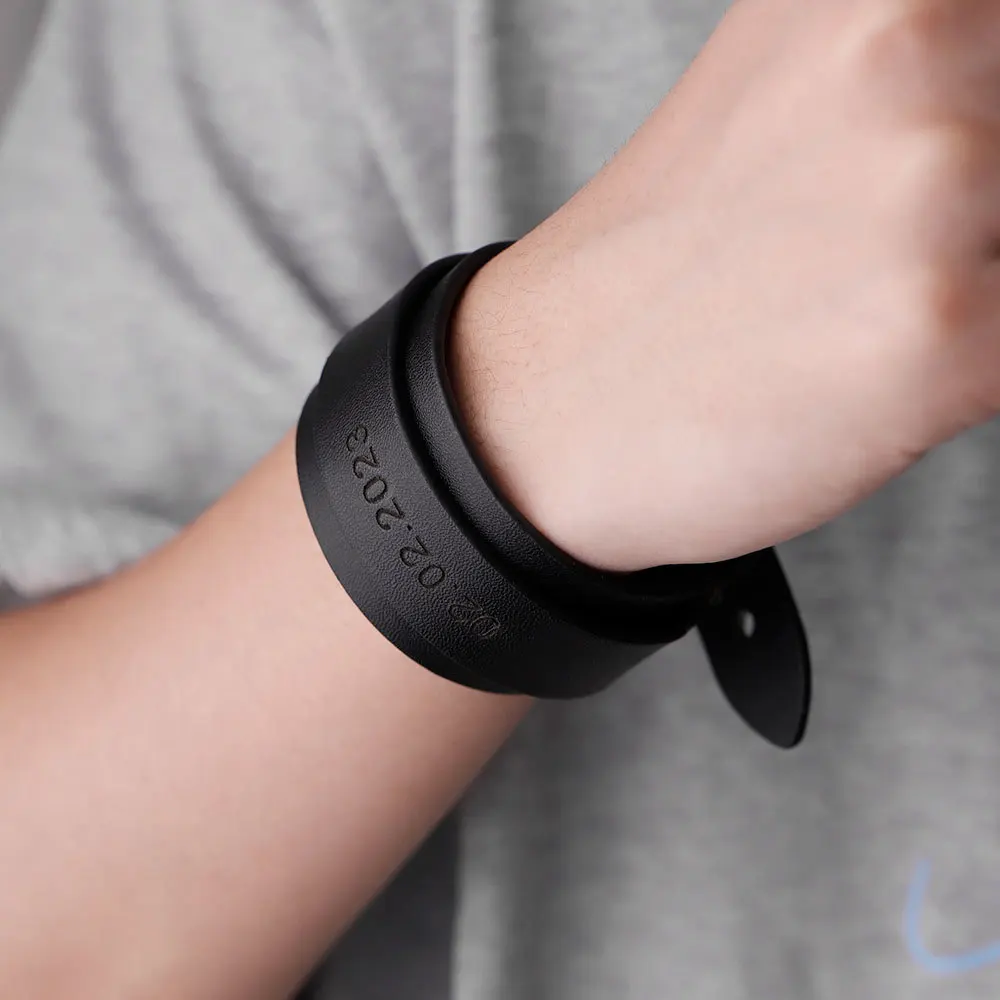 2023 Vintage Personalized Leather Bangle Bracelet For Men Custom Engraving Anniversary Date Wristband Retro Jewelry Gifts