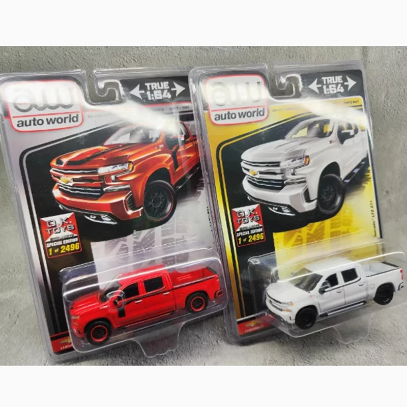 AUTO WORLD Diecast 1:64 Scale 2019 Silverado Pickup Alloy Simulation Car Model Series Toy Automobile Souvenirs Collection Gift