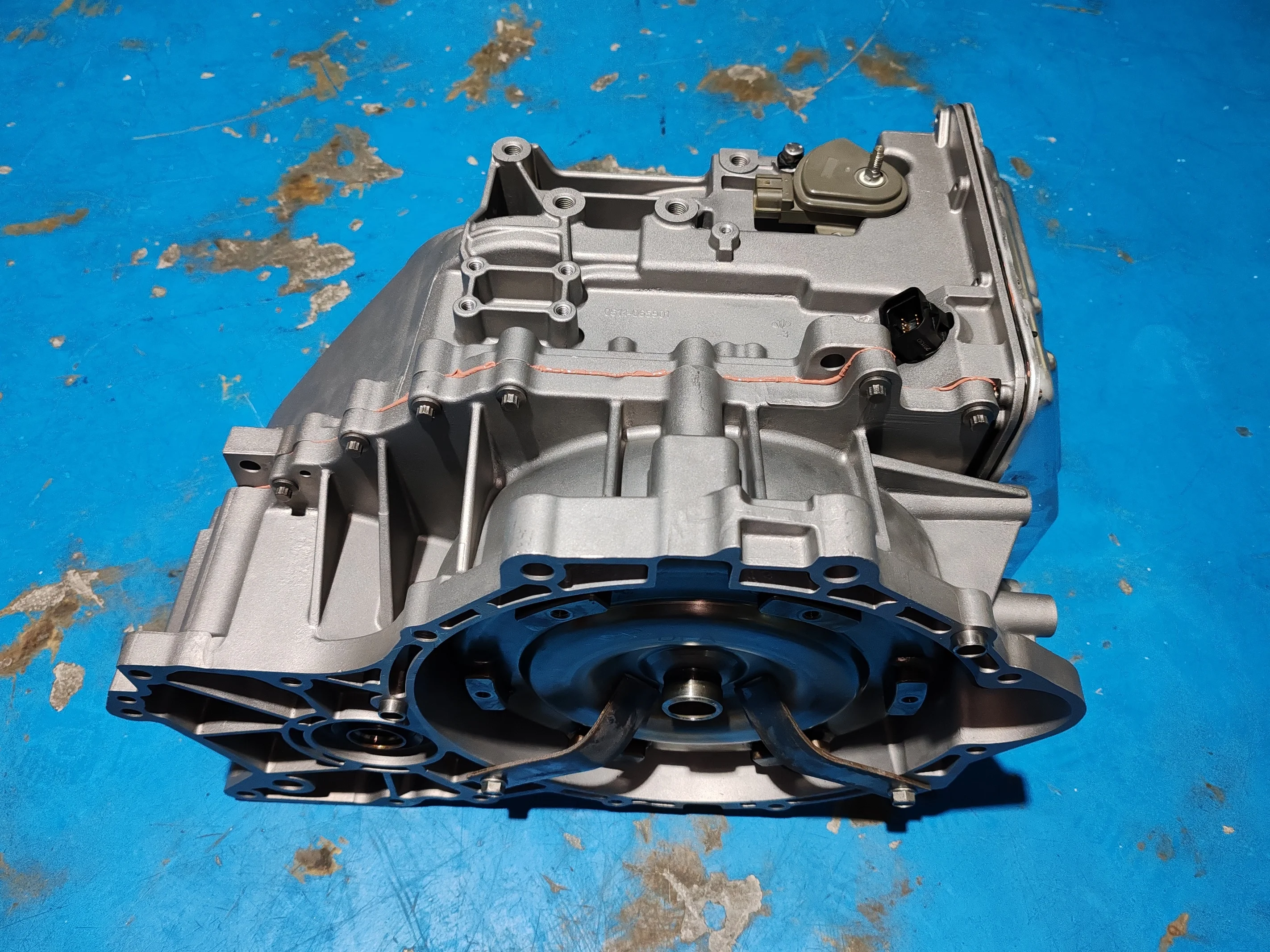 Remanufactured uesd car chassis parts DSI6 M11 4X2 2WD  2.0T diesel 6-speed automatic transmission assembly for Ssangyong