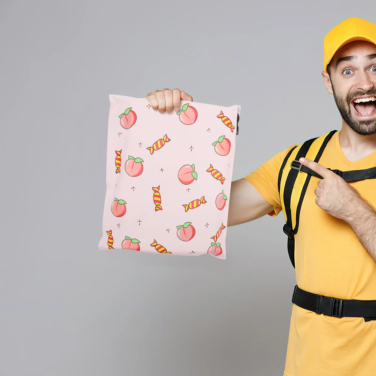100Pcs Sturdy Poly Mailers Peach Bags Easy to Use Leakproof for Festival Gifts and Small Business Shipping