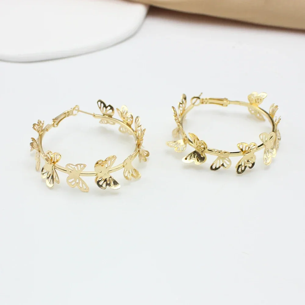 Exaggerated Big Butterfly Twine Hoop Earrings for Women Hiphop Gold Color Metal Creative Geometry Round Jewelry Accessory Gift