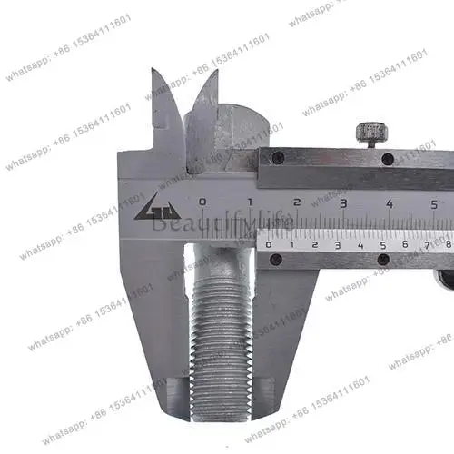 Crankshaft pulley screw bolts MD172725/1100A141 for auto parts