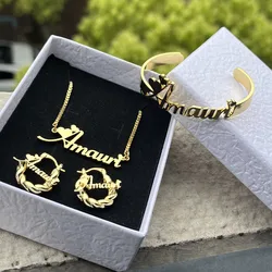 Duoying Custom Naam Sieraden Set Gepersonaliseerde Letter Ketting Aangepaste Naam Bangles Rvs Mini Hoepel Oorbellen 18Mm