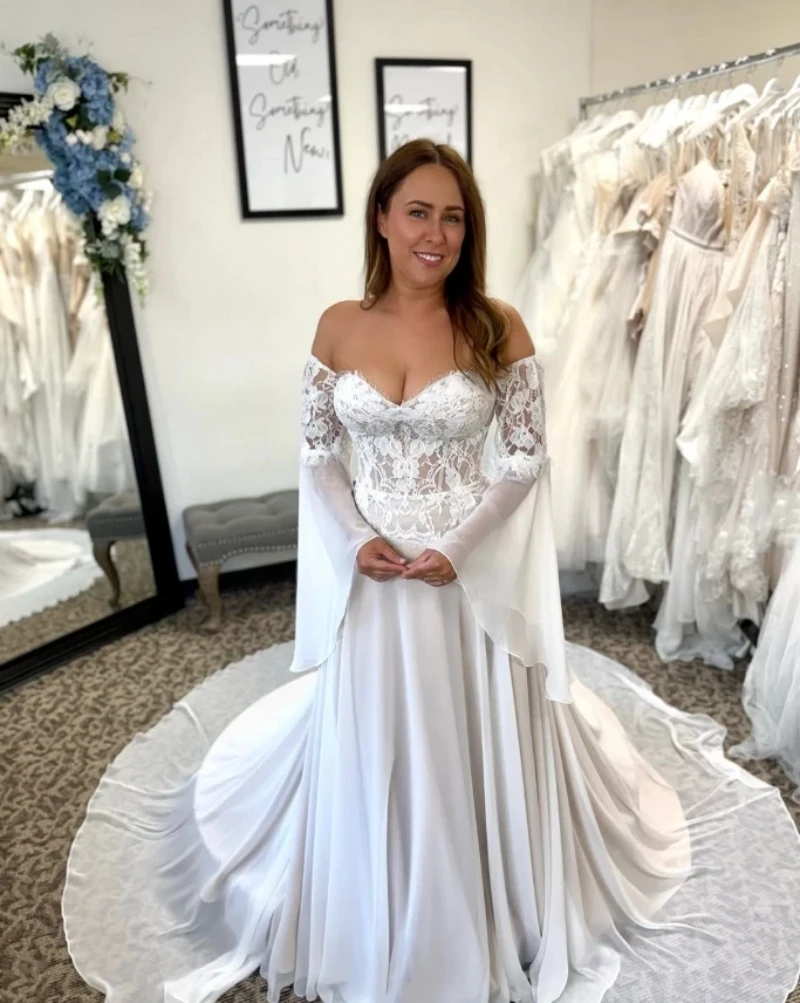 

Bohemian Chiffon Wedding Dress Off The Shoulder Long Sleeve Court Train A-Line Bridal Gowns Lace Appliques Corset Customized