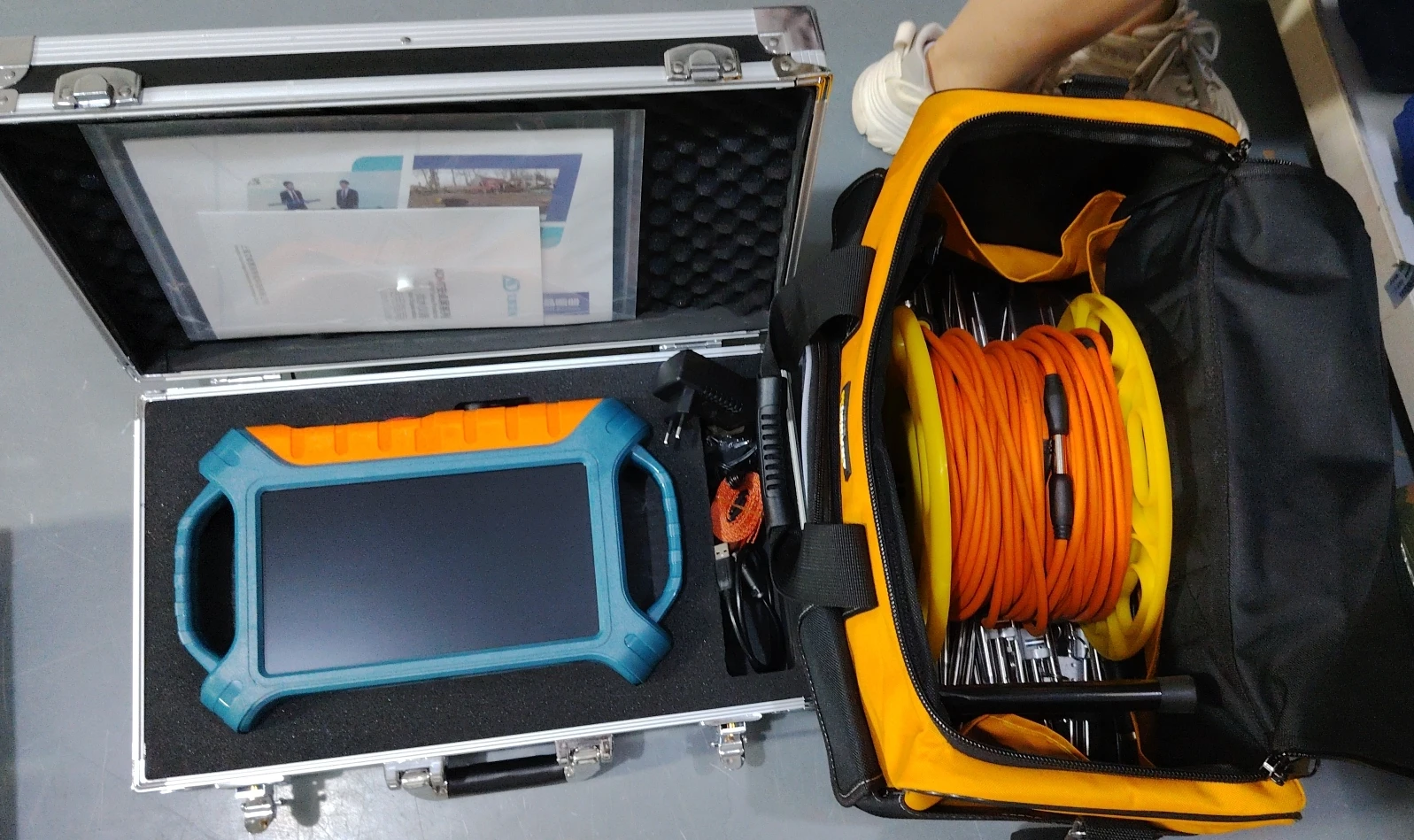 

Детектор воды ADMT-300SX-16D с регулируемой глубиной до 300 м, автоматическое 2D/3D-изображение, 10-дюймовый сенсорный экран, 16 каналов, высокая точность