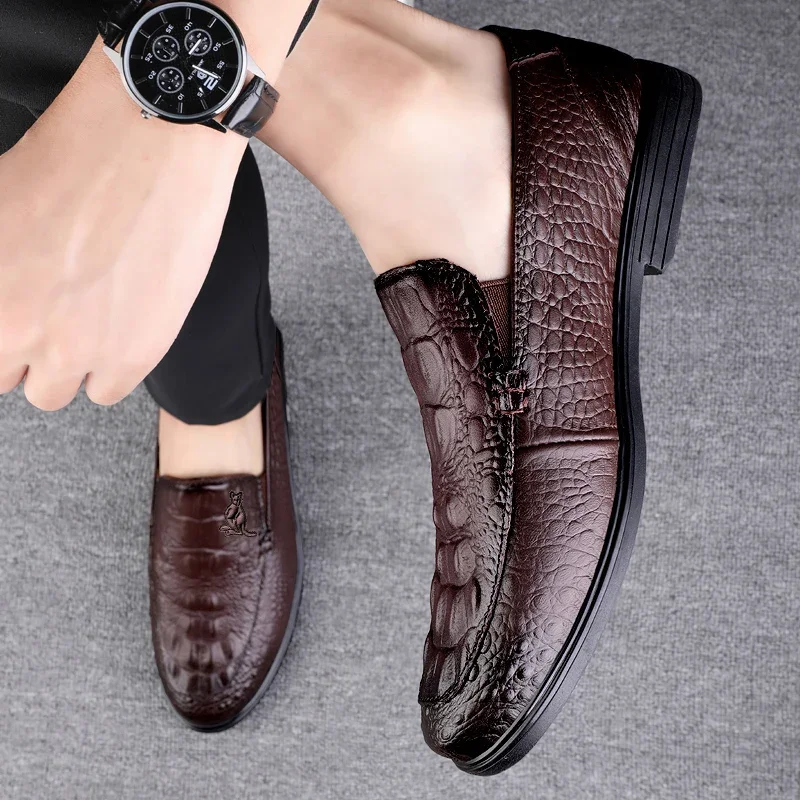 

Genuine Leather Loafers Men's Business Soft Soled Low Heeled Cracked Leather Shoes Luxurious Oxford British Style Wedding Shoes