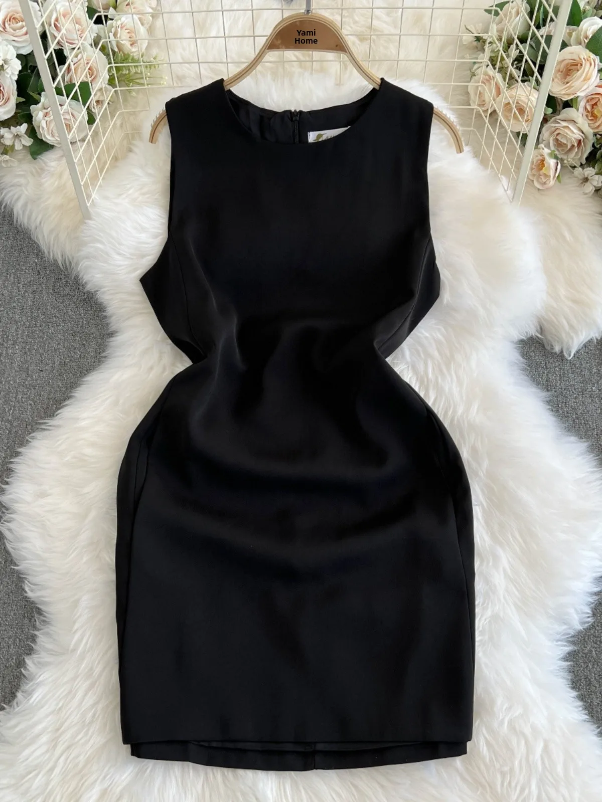 エレガントなショートAラインスカート レディース ノースリーブ ラウンドネック ウエストシェイプ 細見え 夏の新作 韓国風 ハイウエスト