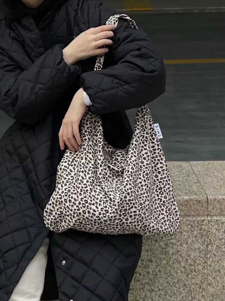 Spring and Summer New Plush Bag Underarm Bag Women Corduroy Shoulder Bag Over-the-shoulder Bag Leopard Print Canvas Bag Large...