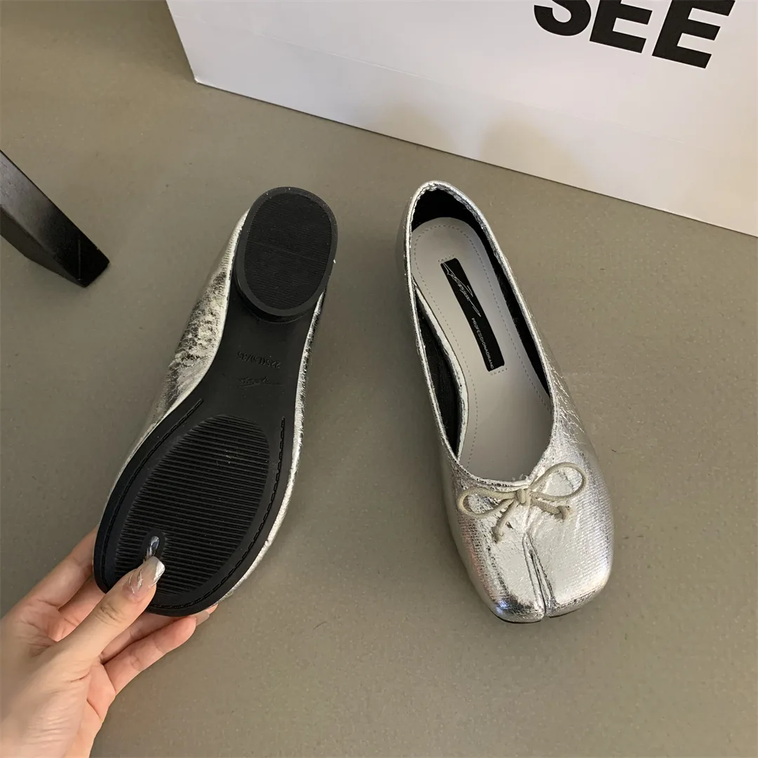 

2025 Women's Spring Summer Korean Style Split-Toe Flat Ballet Shoes New Model Comfortable Flats for Ladies