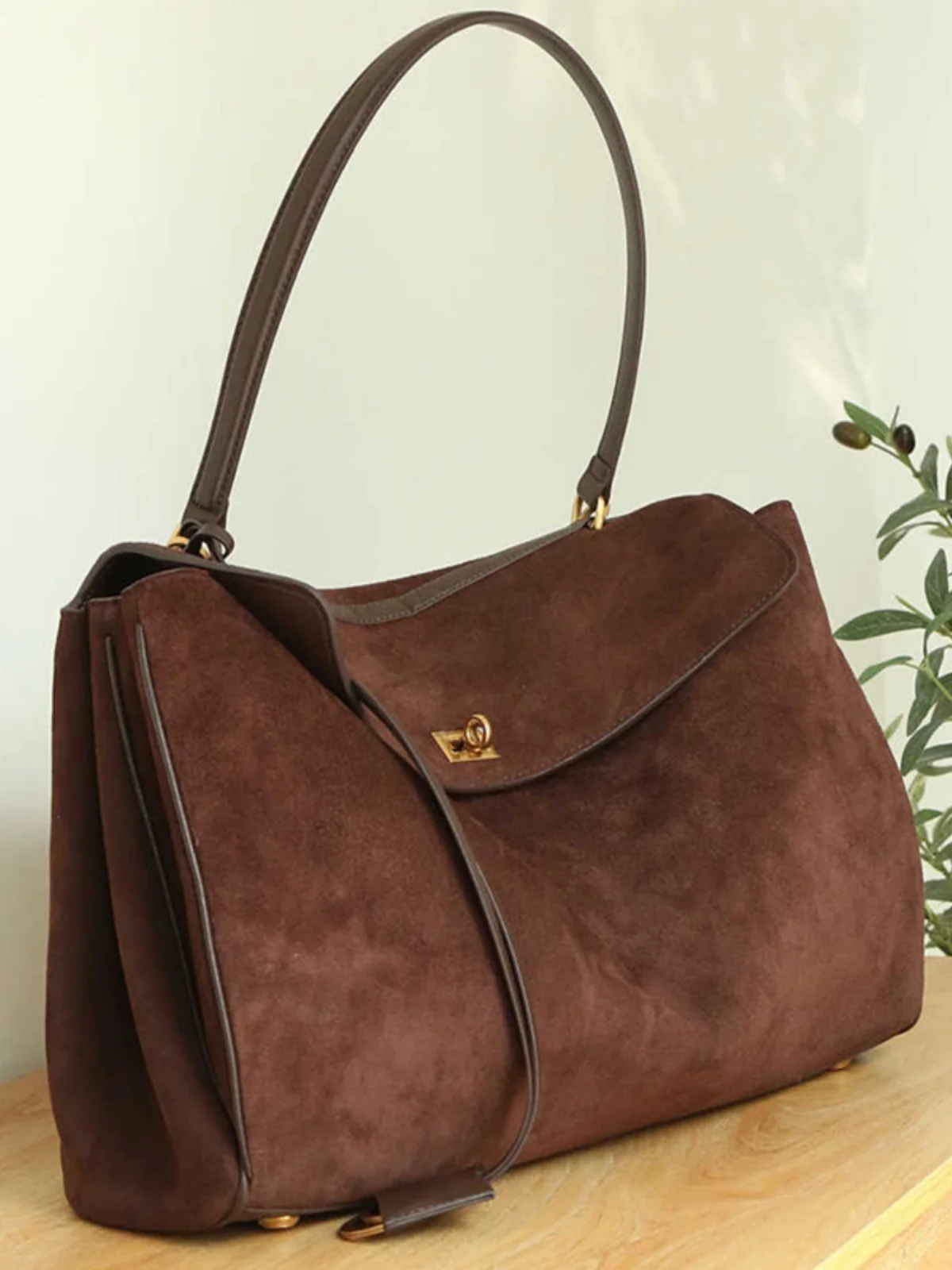 

Модная кожаная сумка-тоут для женщин, на плечо, сенсорная, осенняя новинка, универсальная, в британском стиле, из искусственной кожи...