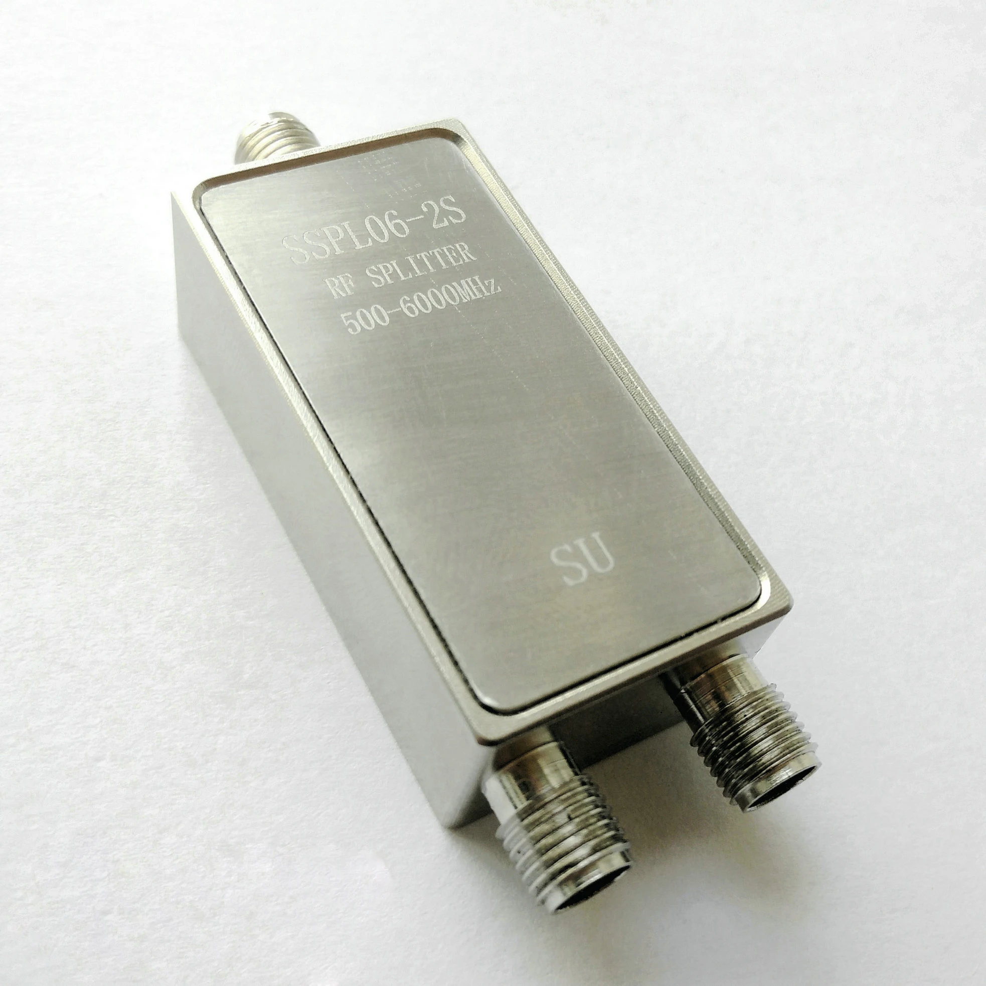 

SSPL06-2S 0.5-6G8G GSM GPS WIFI SMA 2 Way Sma Power RF Splitter Replace 0120A02056002D 500-6000MHz