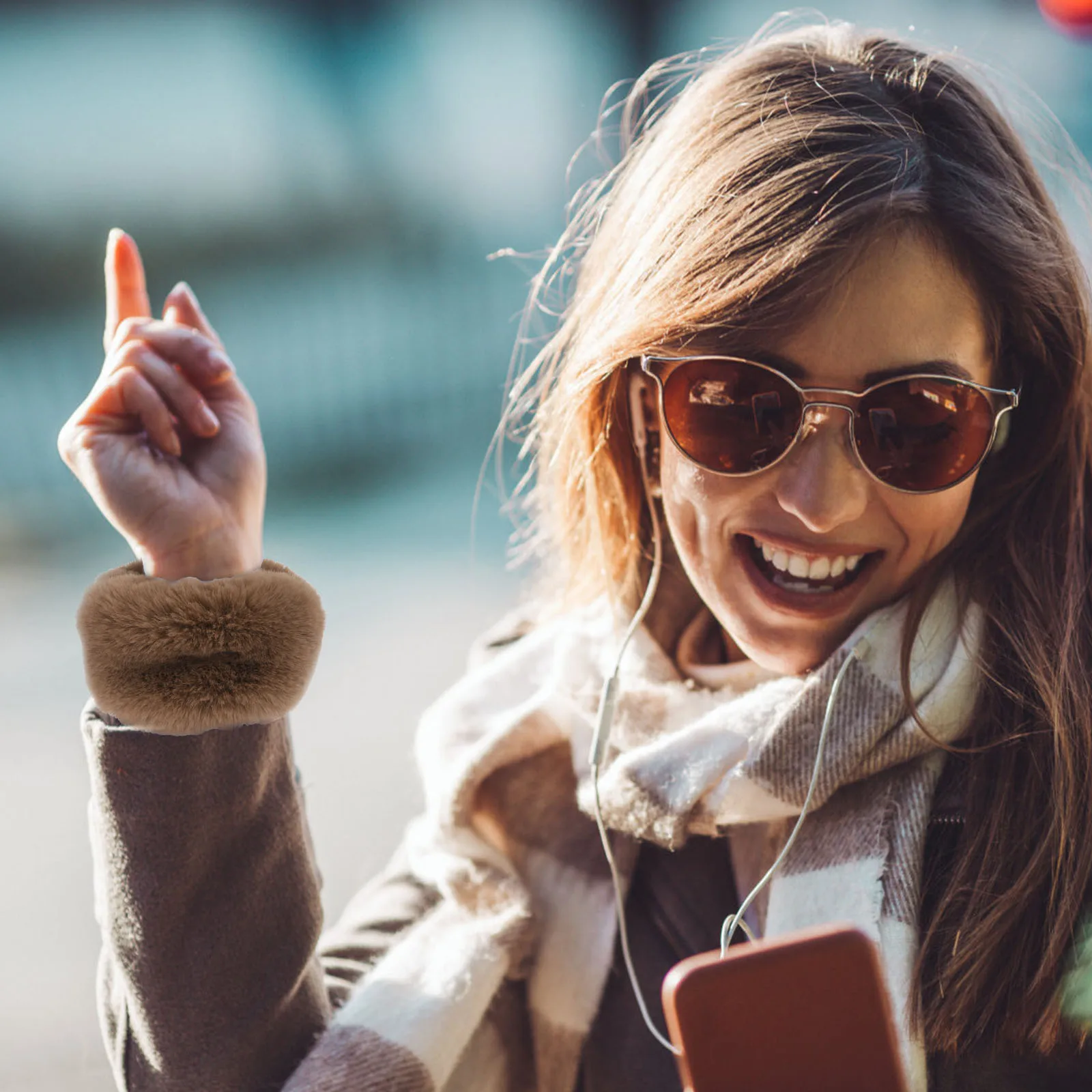 

1 Pair Faux Cuffs Thick Warm Arm Warmers For Winter Outfits Wristband Glove Furry Wrist Cuff Warmer Winter Wrist Warmers