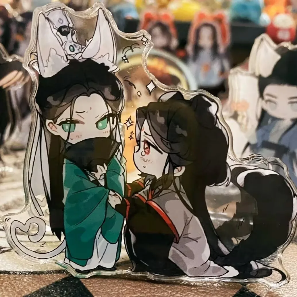 "악당과 악당을 위한 자가 구조 시스템" 주변에 "Shen Qingqiu와 Luo Binghe"라는 아크릴 스탠딩 사인이 있습니다.