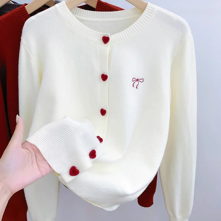 

Женский вязаный кардиган в форме любви, однобортный, с вышитым бантом и длинными рукавами, весенне-осенний внутренний нижний свитер, короткий топ