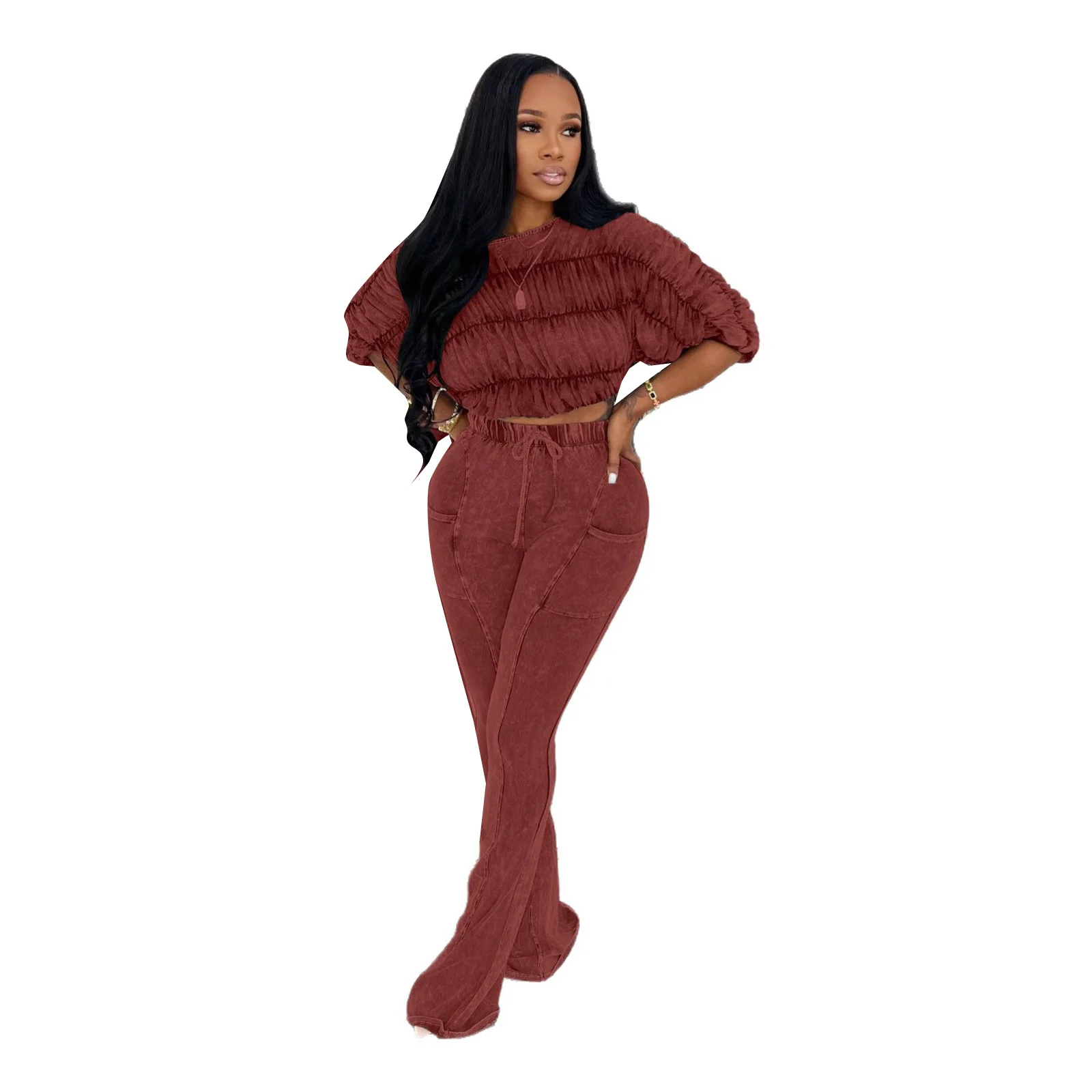 ชุดเซ็กซี่สำหรับผู้หญิง เสื้อครอปโชว์เอว ทรงเข้ารูป กางเกงขาบานเล็กน้อย ชุดสองชิ้น ฤดูใบไม้ร่วง 2025