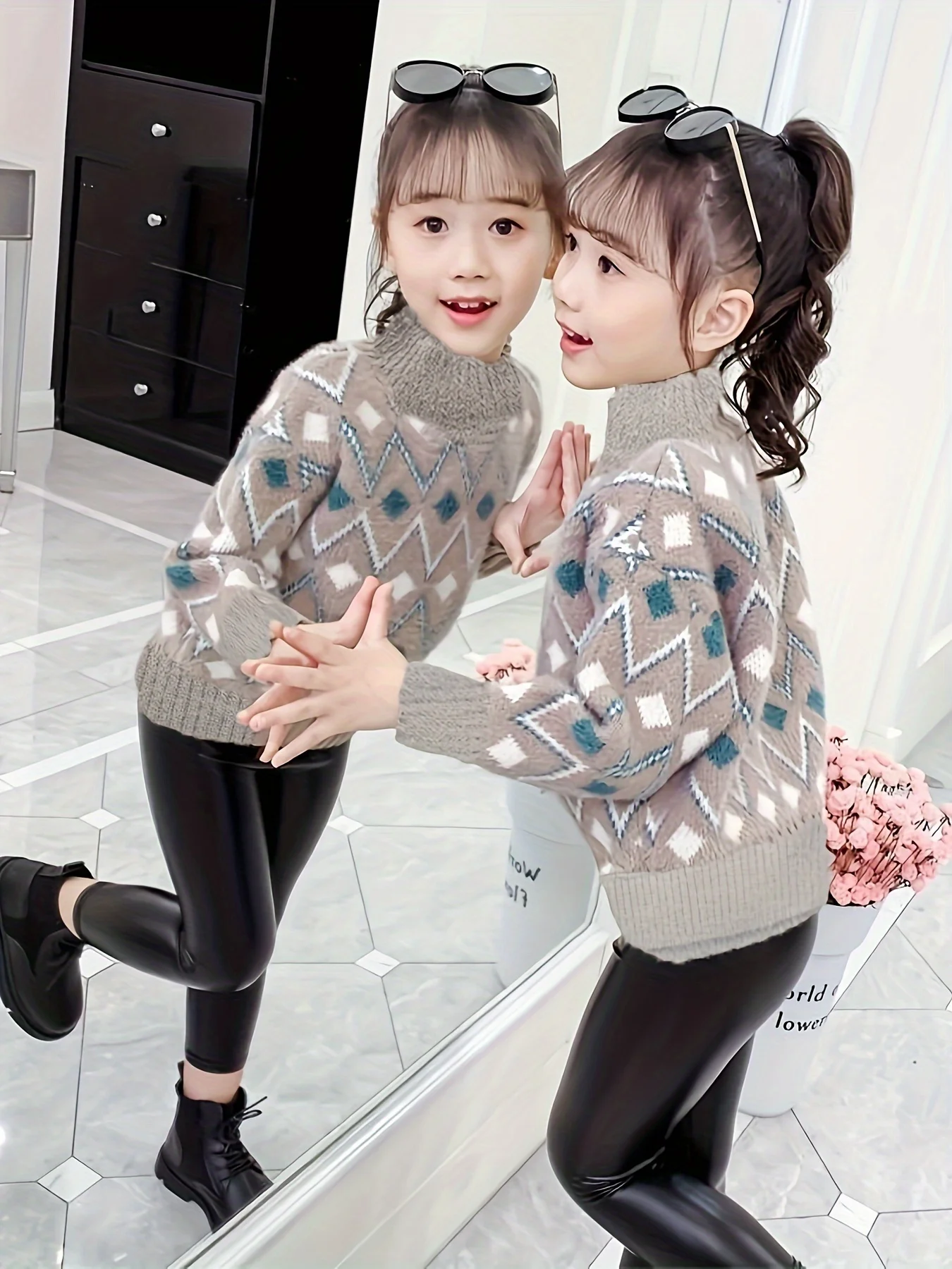 Suéteres de otoño e invierno para niñas, ropa para niños de nuevo estilo, ropa para niños grandes, camisas con parte inferior de terciopelo de imitación de visón para niñas con terciopelo