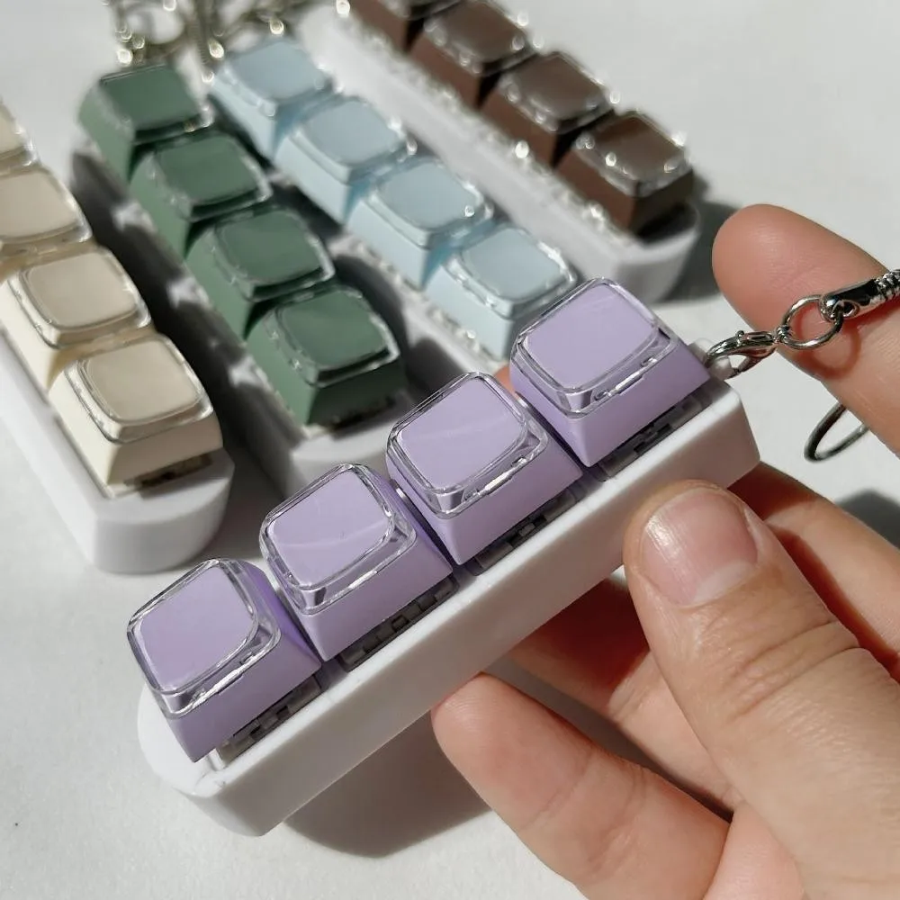 MAYSHOW Fidget Keychain , 4 Keys Pressure Relief Finger Keyboard Caps , DIY Key Keyboard Keycap Pass The Time Clicker Adult Toys