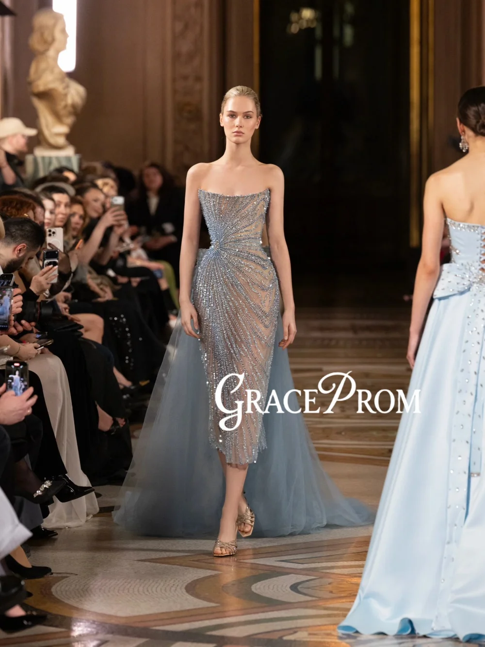 

Light Blue Beaded Evening Dress With Overskirt Elegant Strapless Straight Wedding Party Gown Customized Luxury Red Carpet Gowns