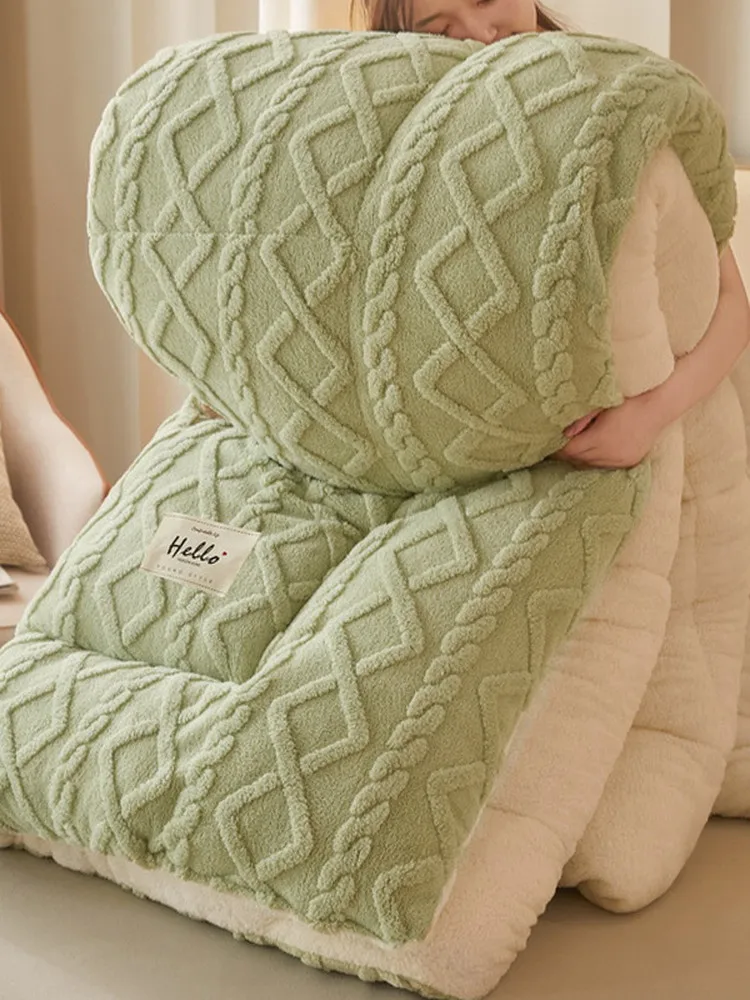Thickened Lamb Velvet Quilt Warm Flannel Winter Blanket Cotton Duvet for Students Dormitory Single Bed Winter Bedding Core