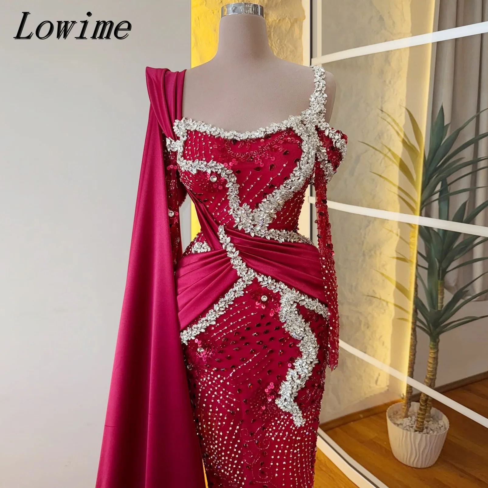 

Lowime Red Crystals Handmade Prom Dress Arabic Dubai Square Neck Beading Formal With Side Train Evening Party Dress Customized