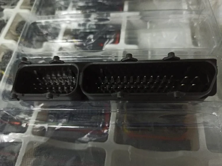 

1743275-3 80P ECU VCU Yco Разъем Импортный