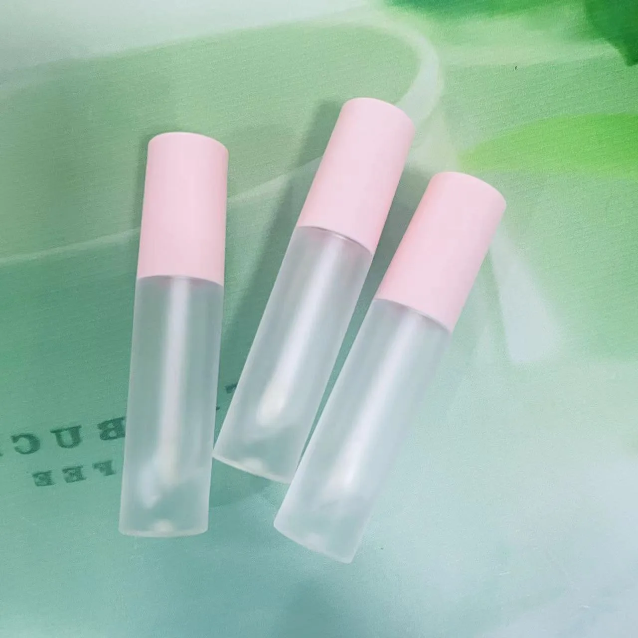 3.5ML Frosted Empty Lip Gloss Tubes,DIY Makeup Lipgloss Container Liquid Lipstick Bottle Pink Cap Beauty Makeup