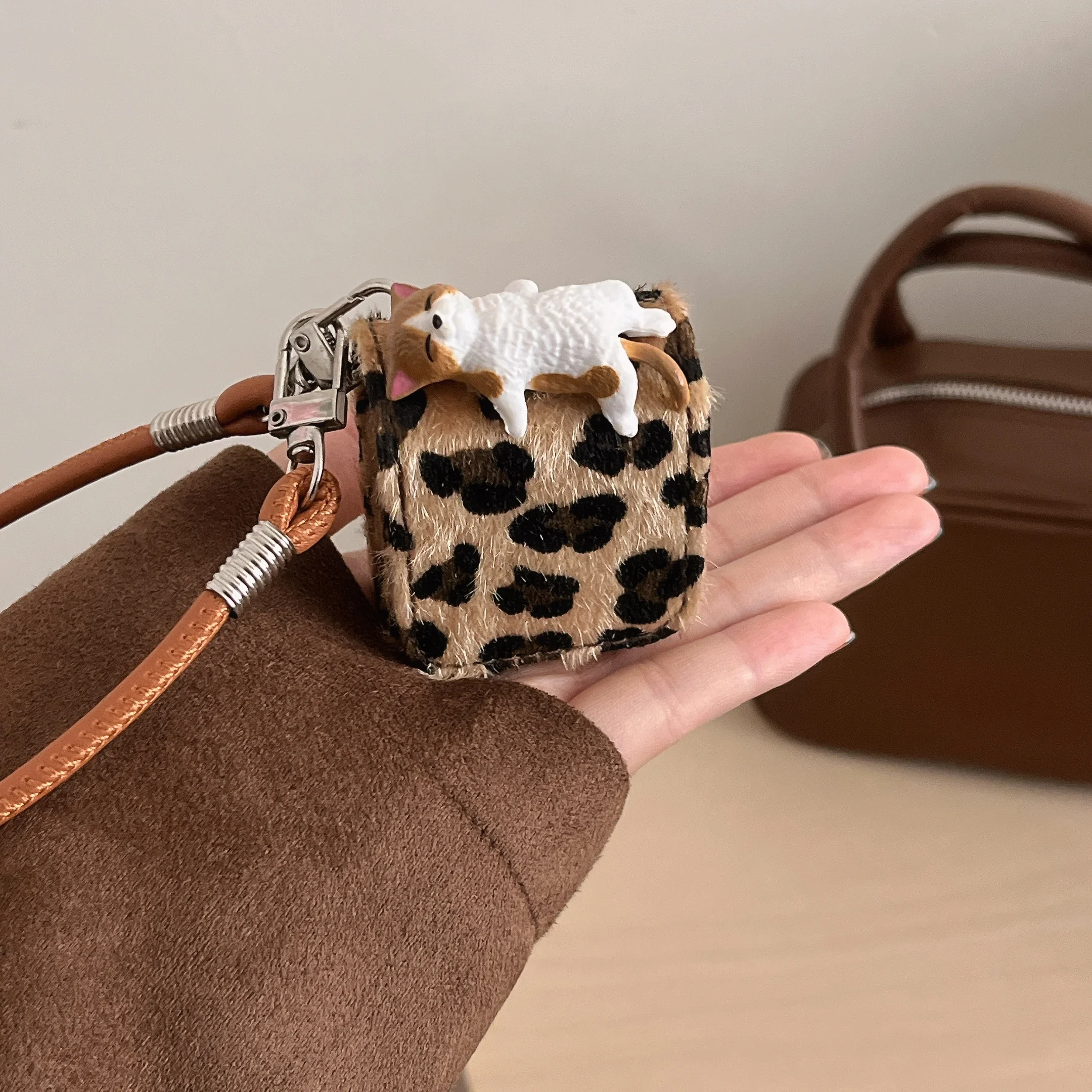 3D Cute Cartoon Leopard print Sheep Earphone Cases For Airpods 1 2 3 4 Pro2 Silicone Cover Furry Cloth Wireless Headset Covers