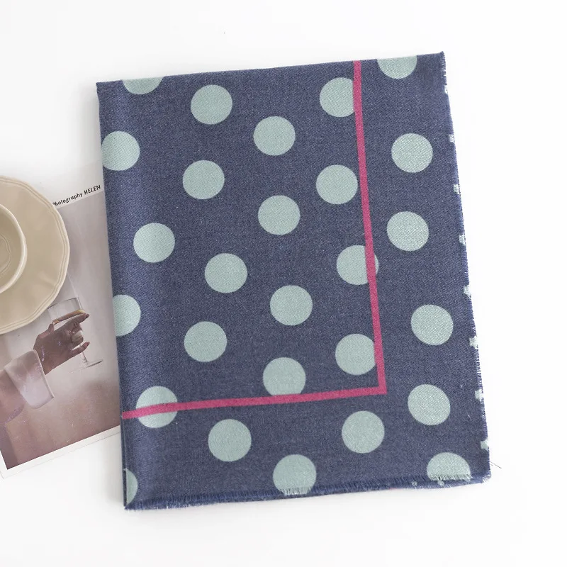 Bufanda de Cachemira de imitación con estampado de ondas para mujer, nueva moda de otoño e invierno, protección del cuello para ir al trabajo, bufanda ligera de lujo