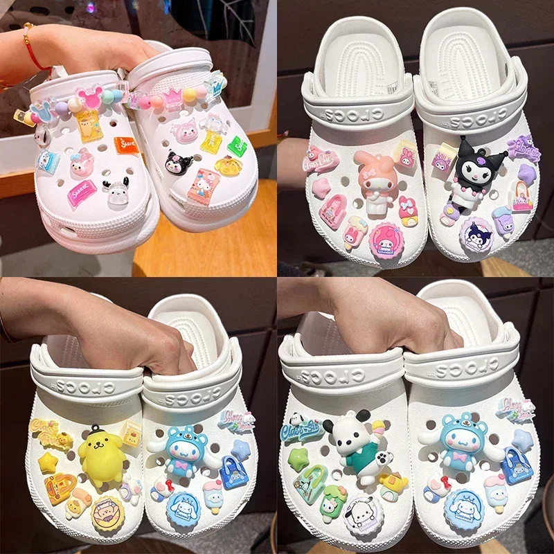 

7-8Pcs/Set New Sanrio Kuromi LED Accessories Shoe Charms Buckle Set Cartoon Cinnamoroll Melody Pochacco Kawaii DIY Charm Gift