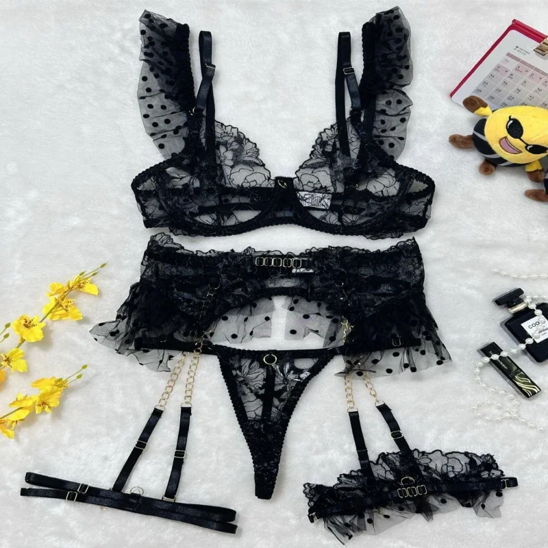 

Bikini Fashion Metal Chain Lace Embroidery Sexy Swimsuit Lingerie Four-Piece Set