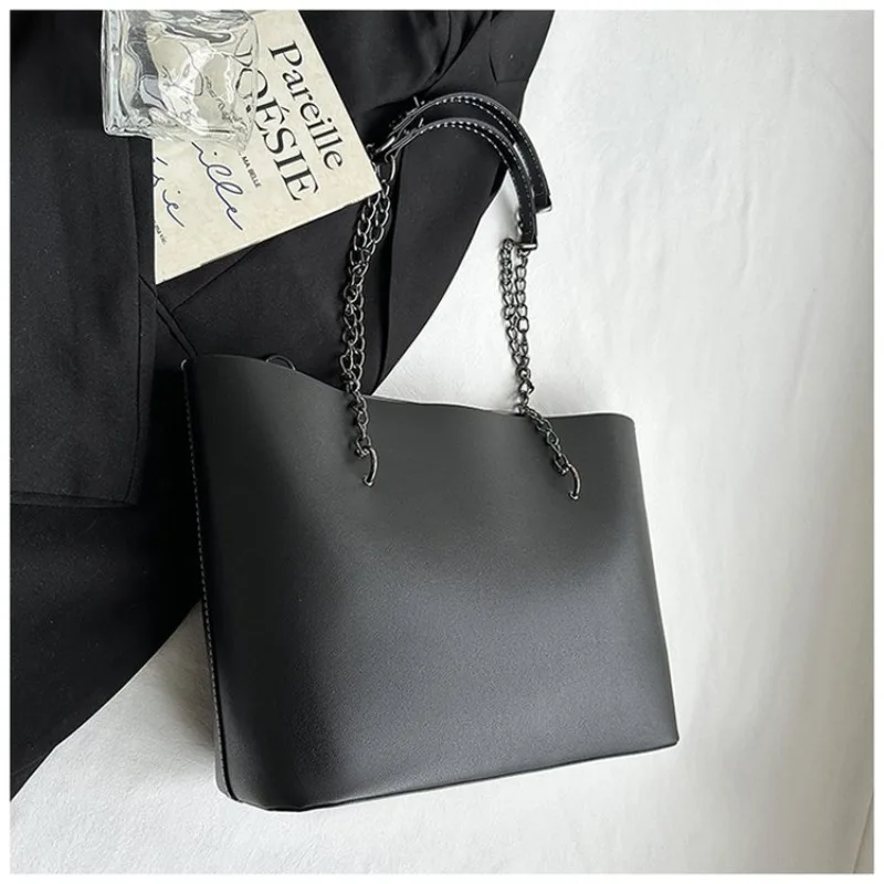 

Popular Leather Crossbody Bag By Ladies From Luxury Brand - Elegant Classic Shoulder Bag Famous Designer