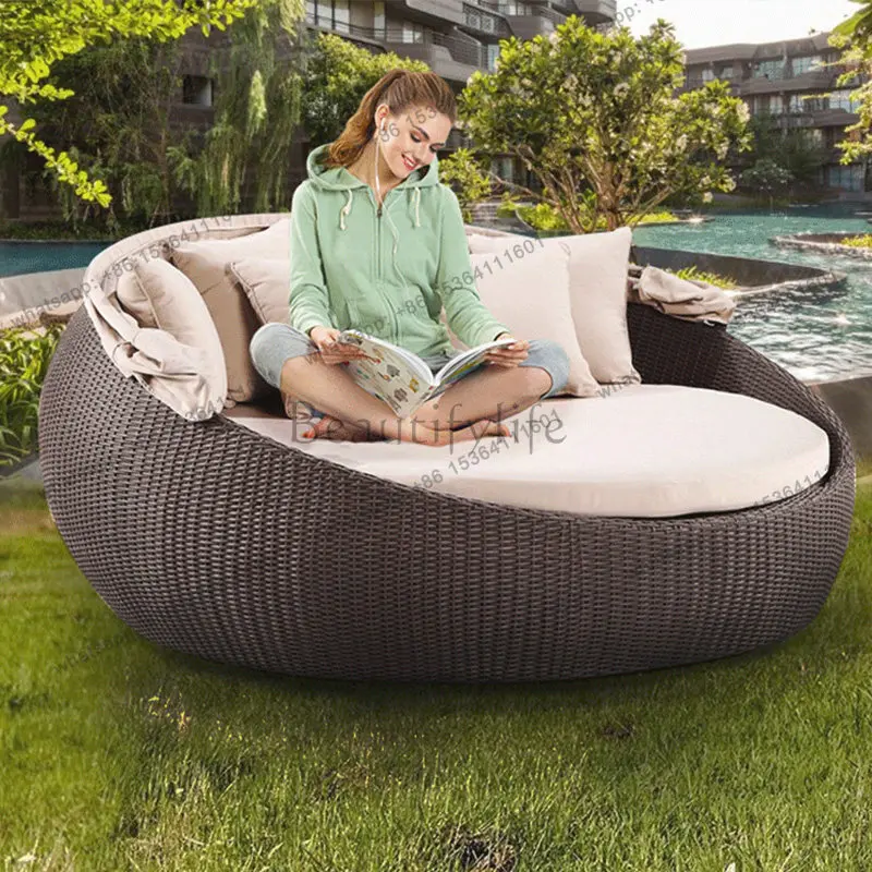 Outdoor large round bed courtyard rattan sofa outdoor beach lounger