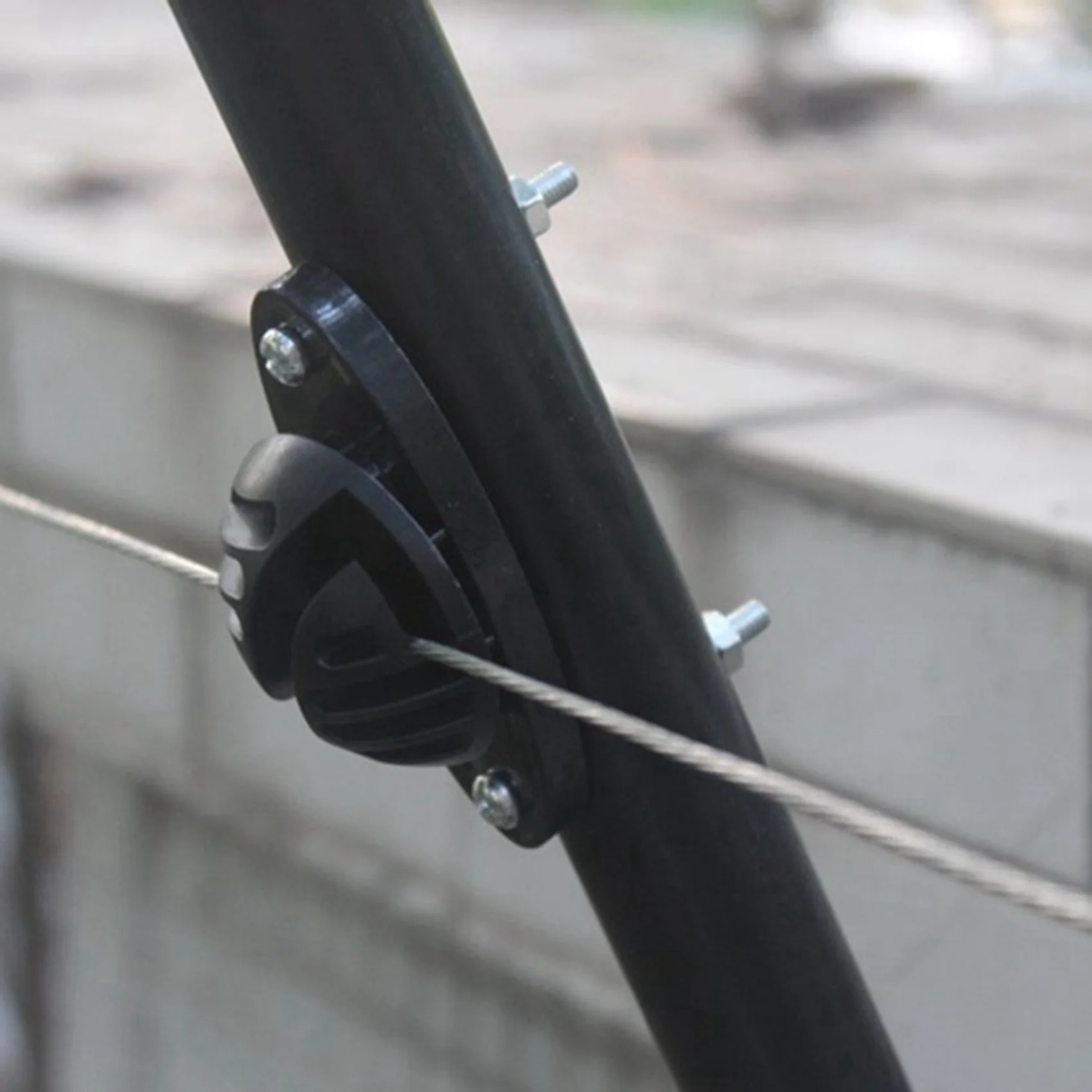 

AB33-Fence Insulator Horse Cattle Animal Electric Fence Accessories Hemispherical Insulator Electronic Fence Accessor 200Pcs