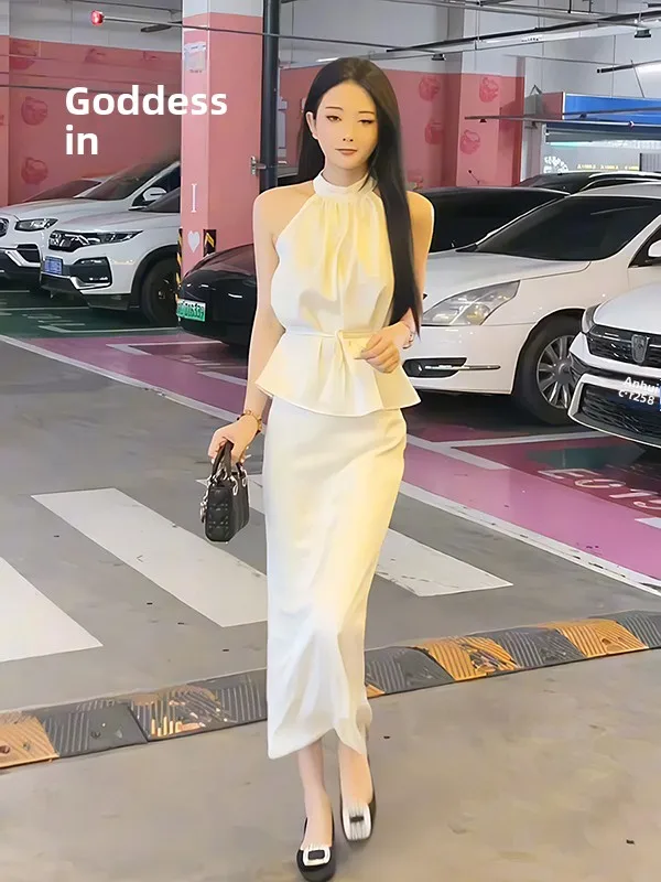 

Elegant Satin Neck Hanging Summer Outfit for Women 2025 New Style French Style Two-Piece Set Versatile for All Ages