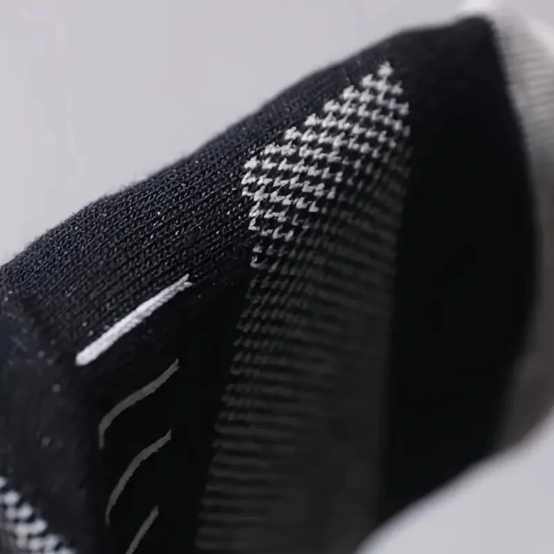 5 paar mid-tube werksokken voor heren met drie stijlen, vochtafvoerende en zweetafvoerende sportsokken