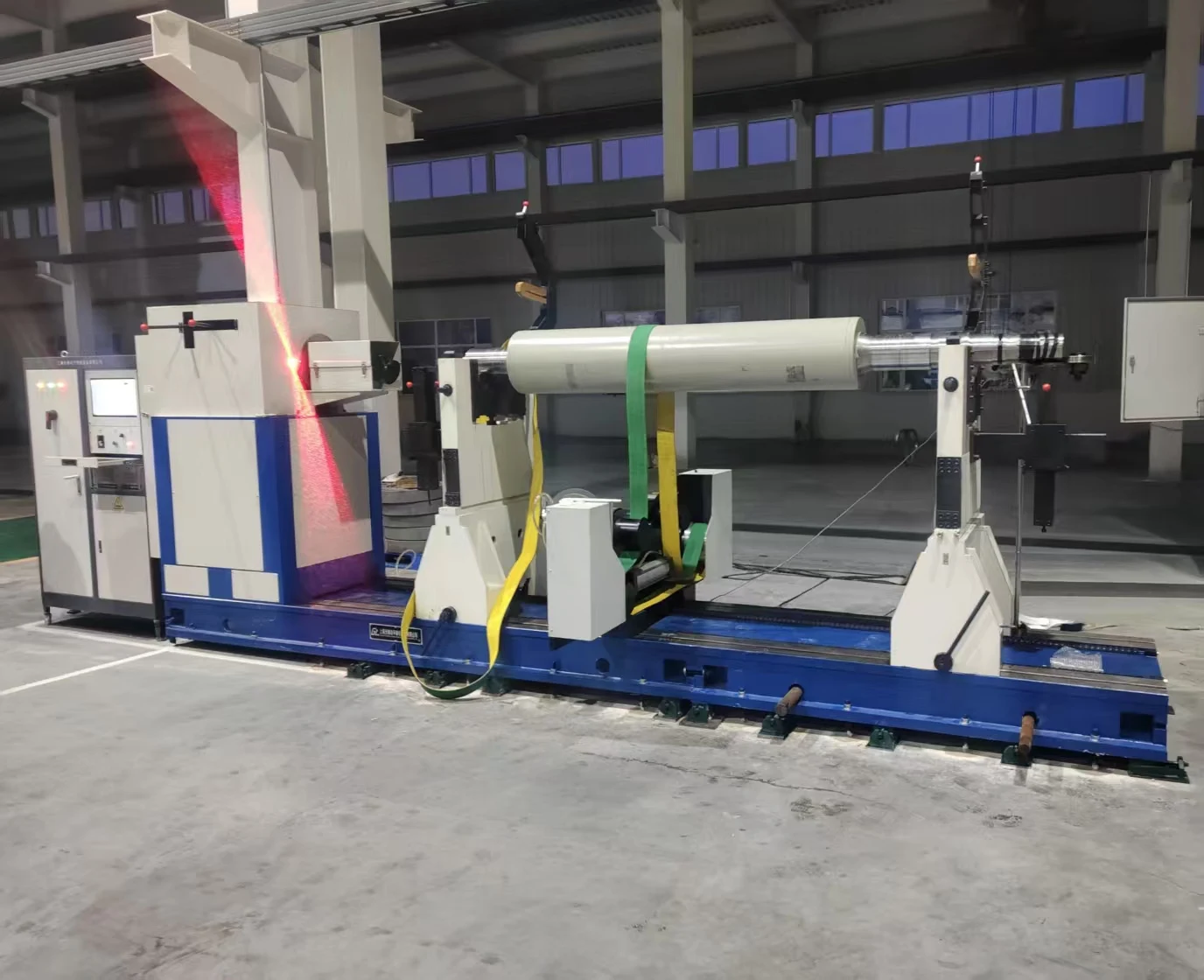 Schenck Motor Balancing Machine for YYWQ-10000  Rotor Universal Joint and Belt Driven