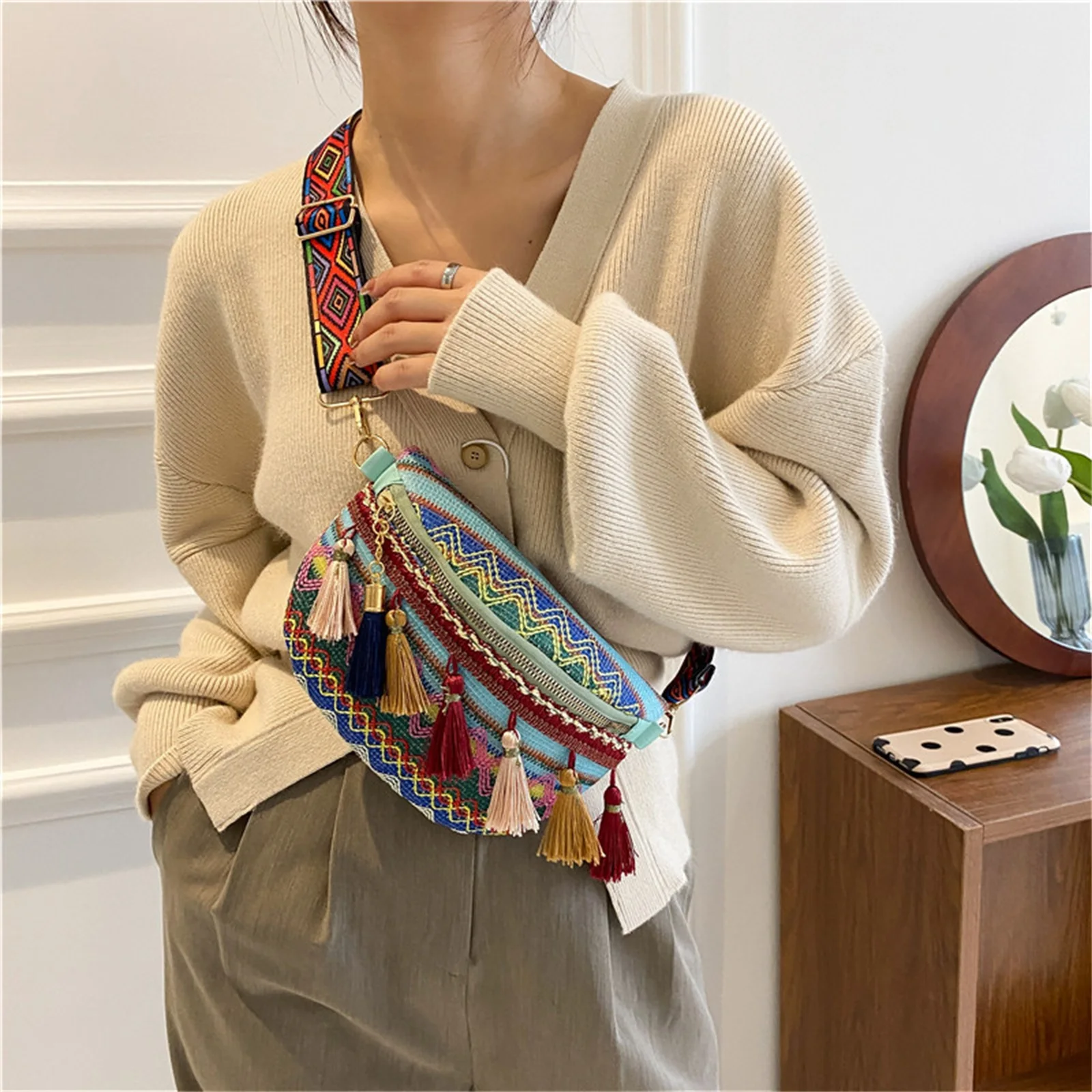 Women Ethnic Style Waist Bag with Adjustable Strap Variegated Color Fanny Pack with Fringe Decor Casual Crossbody Chest Bags