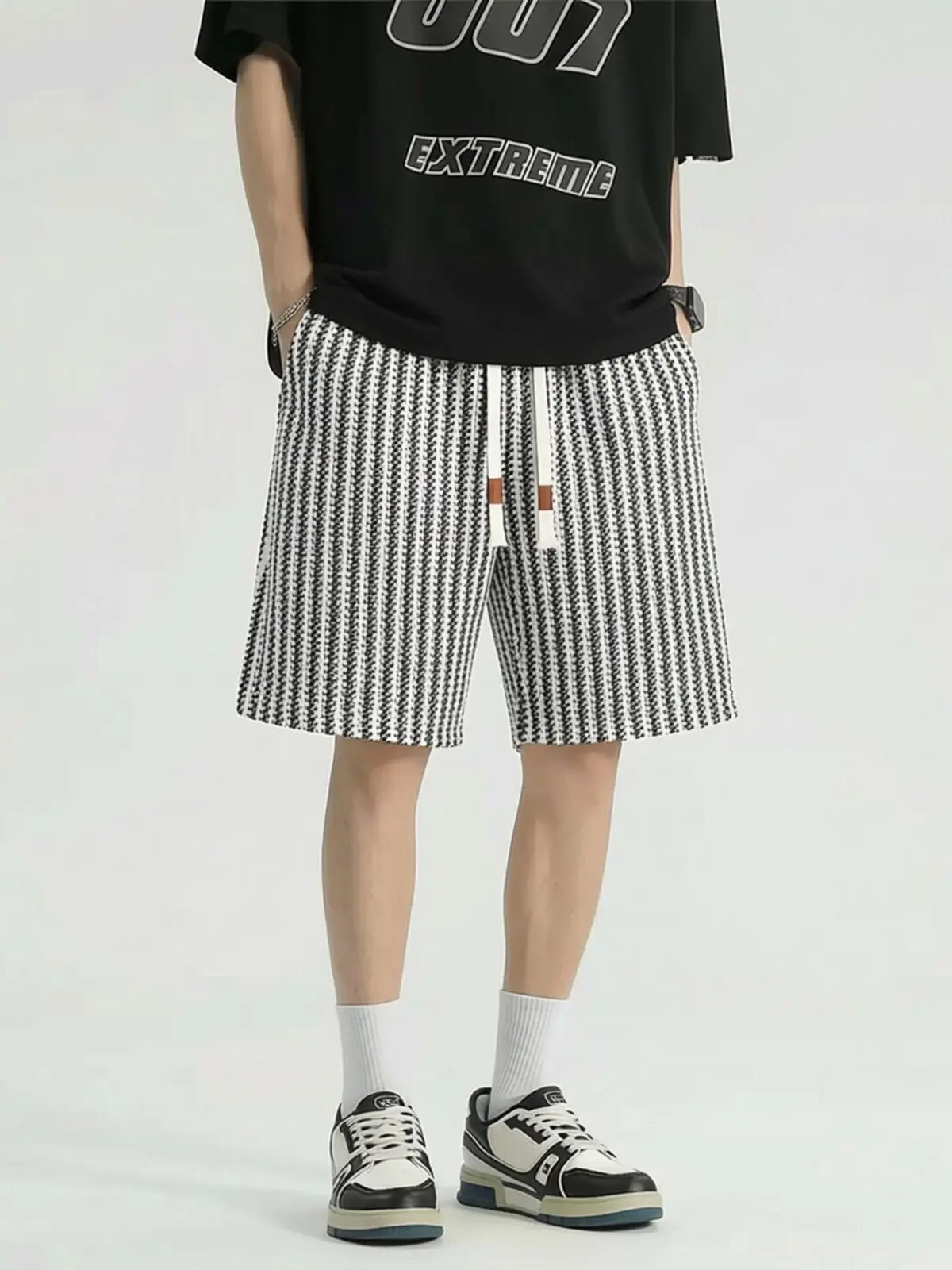 

Летние вязаные жаккардовые шорты для мужчин, корейская мода, свободные простые шорты с эластичной резинкой на талии и завязками, повседневные шорты в полоску