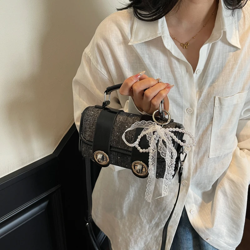 

All Day Comfort Women Messenger Bag Padded Leather Crossbody Purse Ladies Ergonomic Handbag Adjustable Strap