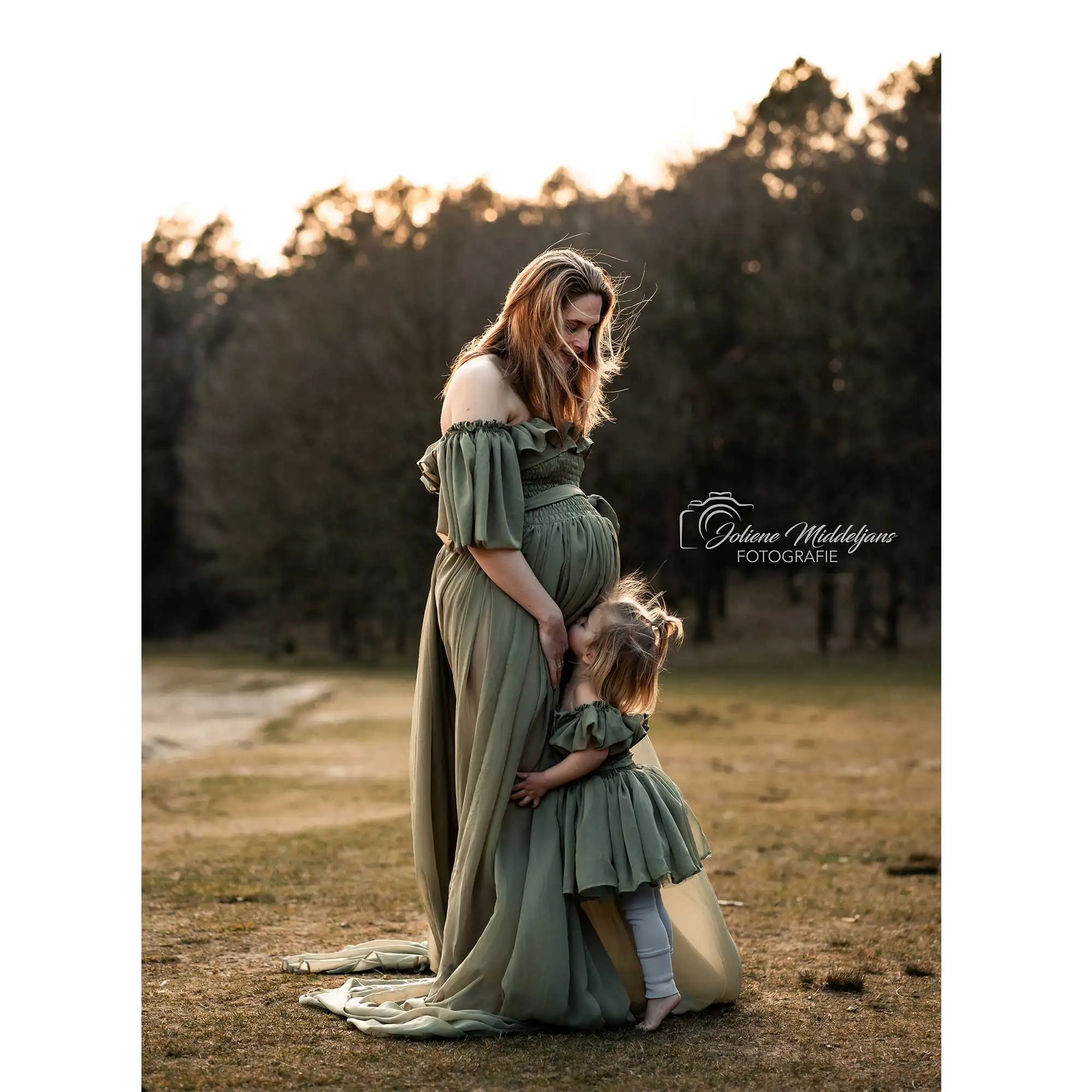 

Off-the-Shoulder Chiffon Elegant Mommy and Me Party Dress Maternity Photography Ruffled Birthday Party Gown Photo Shooting Prop