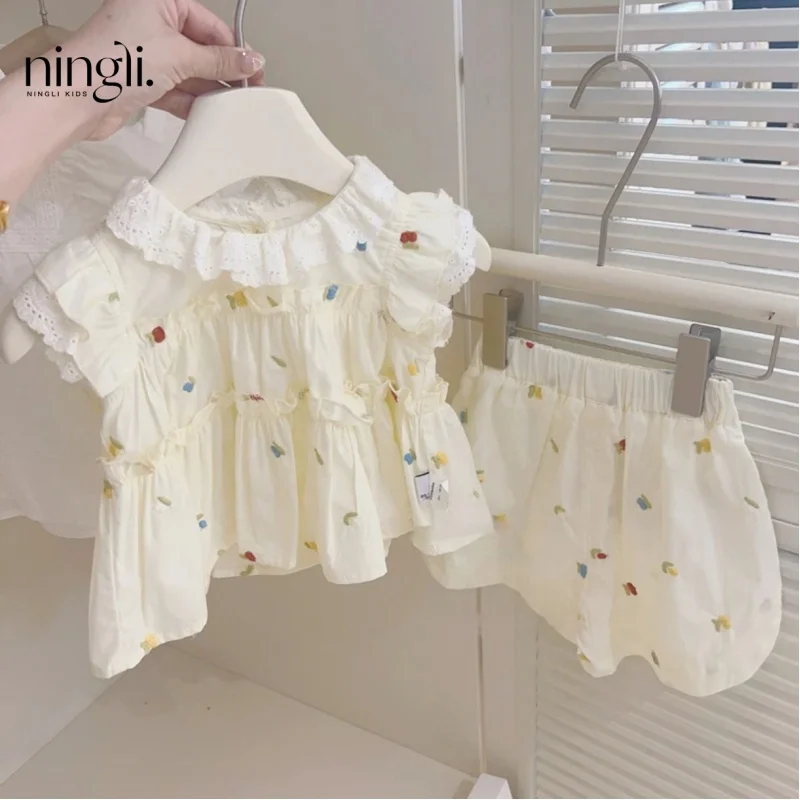 South Korea Girls\' Summer Floral Embroidery Suit Baby Sweet Flounced Sleeve Shorts Fashion Two-Piece Suit Tide