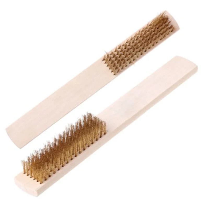 

Пара латунных проволочных щеток для удаления ржавчины, краски и масла с металлических поверхностей, с удобной деревянной ручкой.