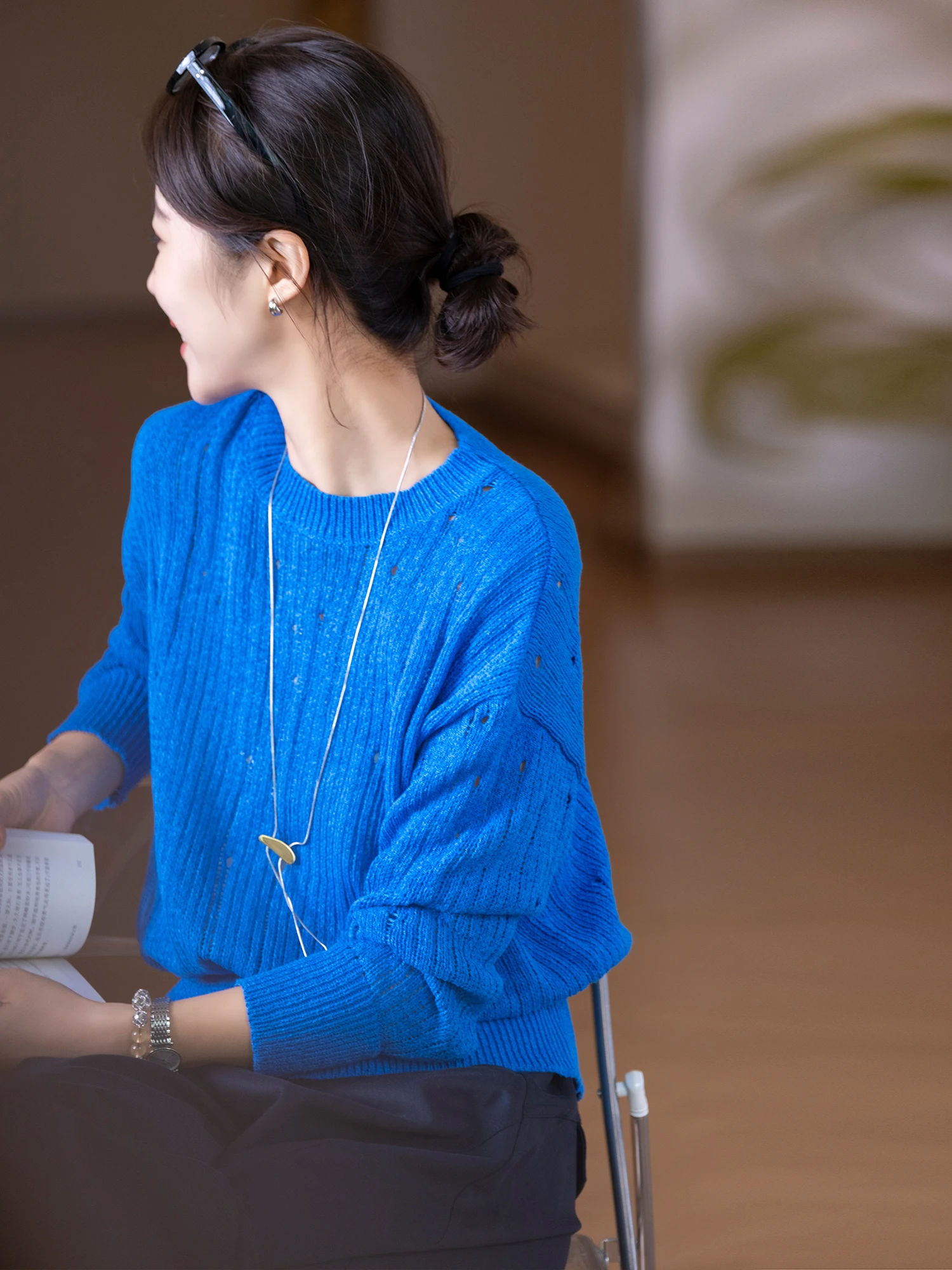 

Женский свитер с длинными рукавами из сухого льна, с эффектом капли воды, ажурный дизайн, однотонный, антивозрастной, китайское производство