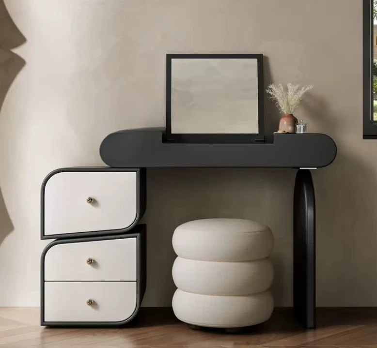 Solid wood dresser, a bedroom furniture with three drawers and a reversable mirror