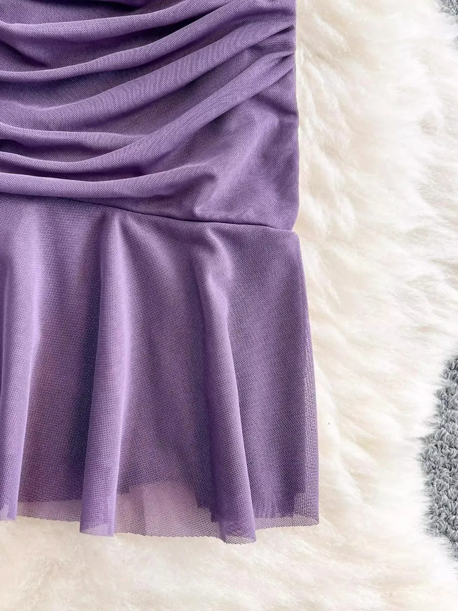 Foamlina 2025 ความรู้สึกใหม่ V คอด้านบนชุดกระโปรงเสื้อผ้าผู้หญิงเอวบางจีบ ruffle EDGE ขนาดกลางและชุดยาว