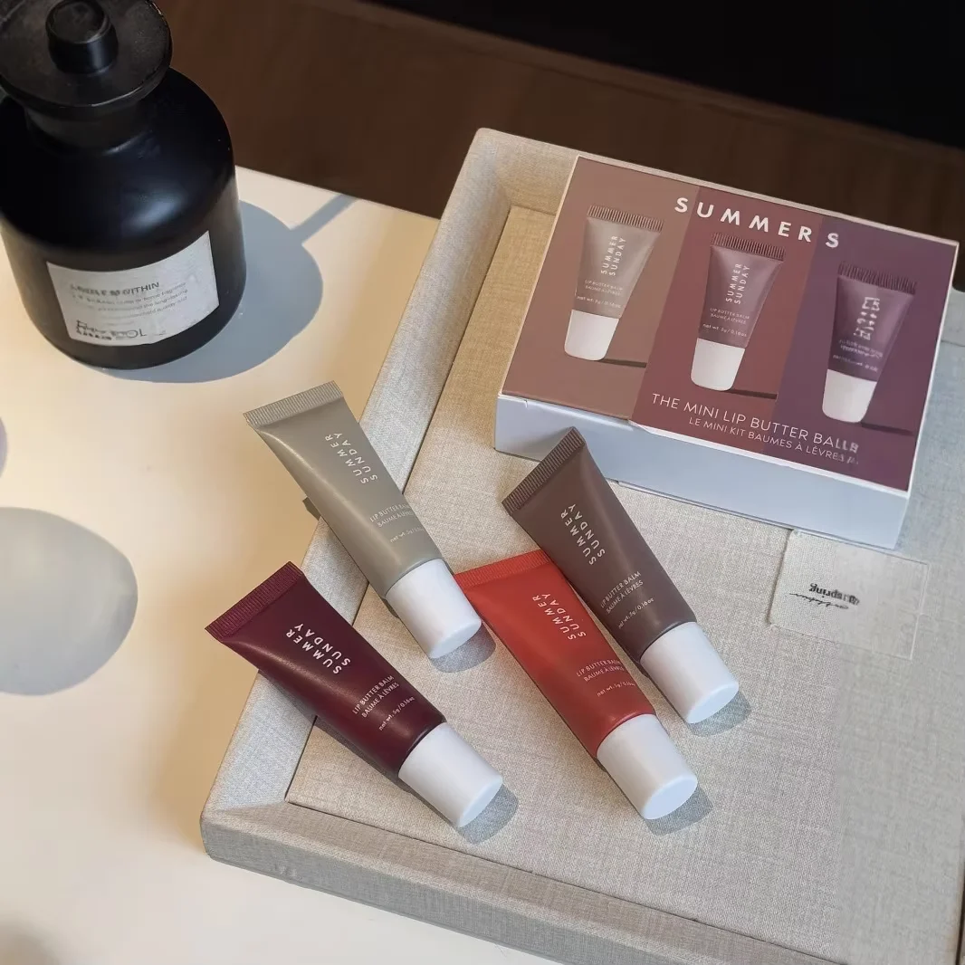 Vierteiliges Lipgloss-Set, feuchtigkeitsspendend und natürlich, langlebig, einfach aufzutragen und tragbares Make-up-Set