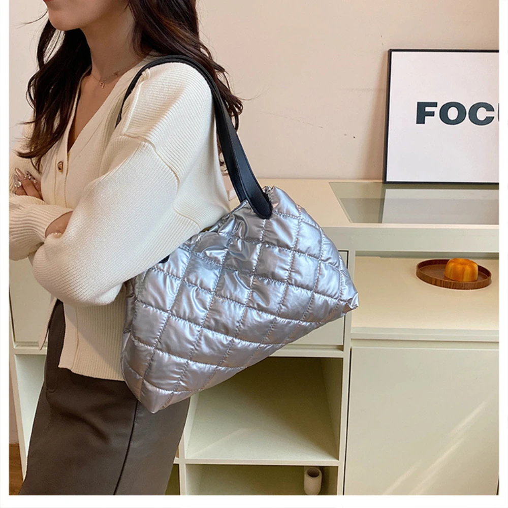 

Bubble Handbag Hand Cotton Quilted Puffer Bag Leisure Tote Bag for Shopping