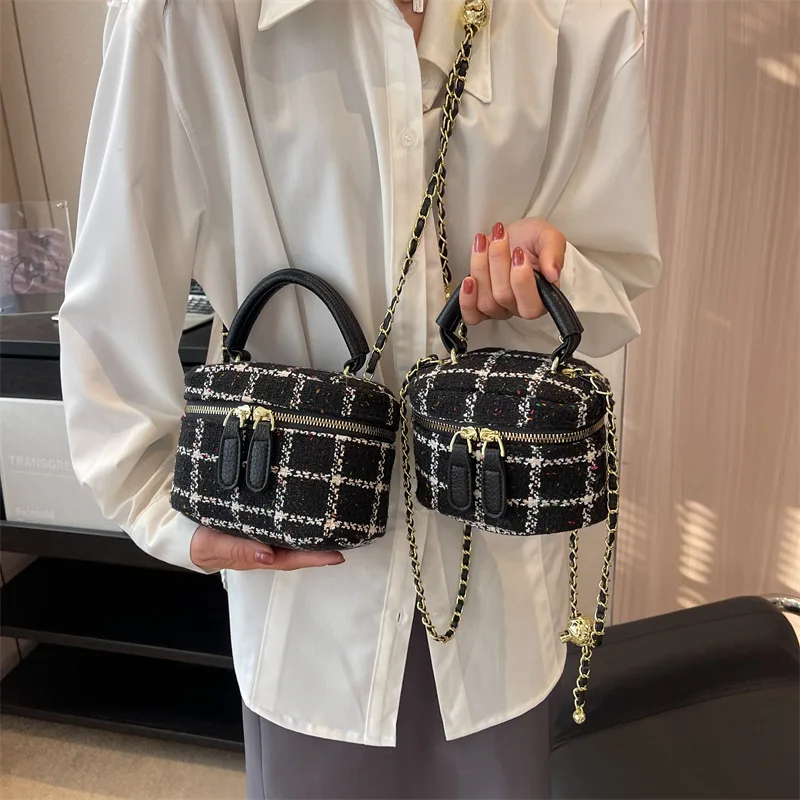 2023 New Women\'s Bag Fashion Velvet Shoulder Crossbody Bag Handbag Mini Rhombus Chain Small Bag Crossbody Bags for Women