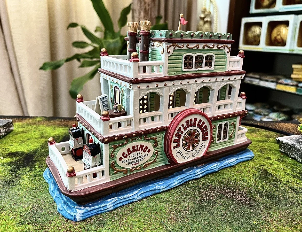 Lemax Creative Ceramic Painted Night Lamp House Miniature Version of European Building Cruise Ship Figurine Room Ornament Gift