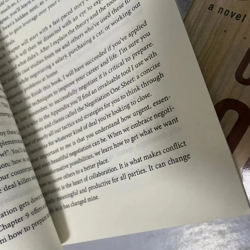 Never Split The Difference By Chris Voss Books In English for Adults Negotiations Emotional Intelligence New Listing